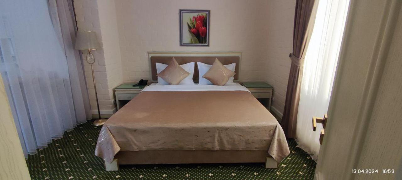 Bek Plus Hotel Takchilik Zewnętrze zdjęcie