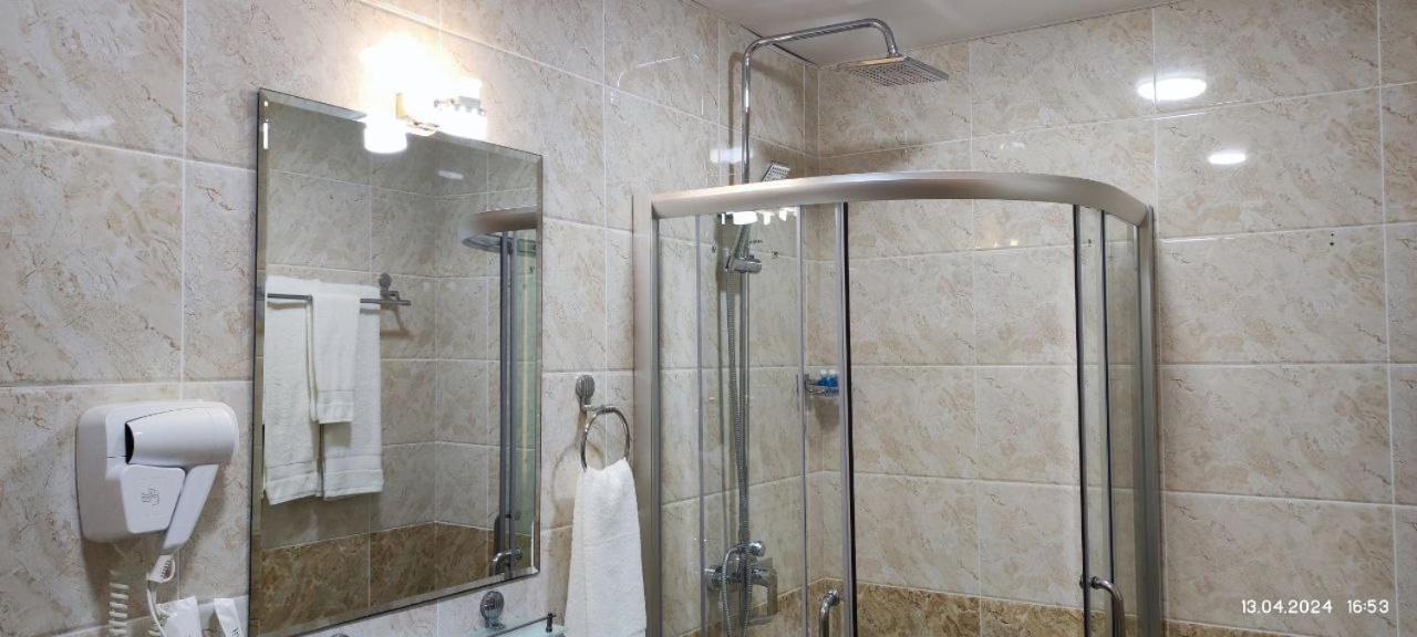 Bek Plus Hotel Takchilik Zewnętrze zdjęcie