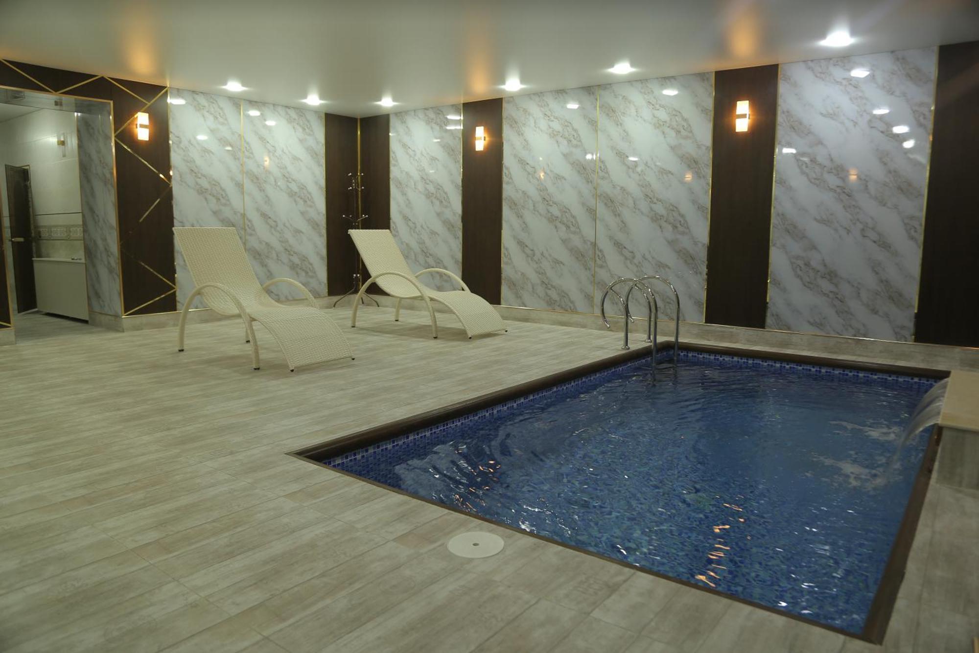 Bek Plus Hotel Takchilik Zewnętrze zdjęcie