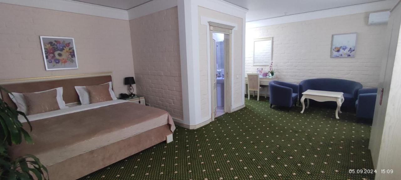 Bek Plus Hotel Takchilik Zewnętrze zdjęcie