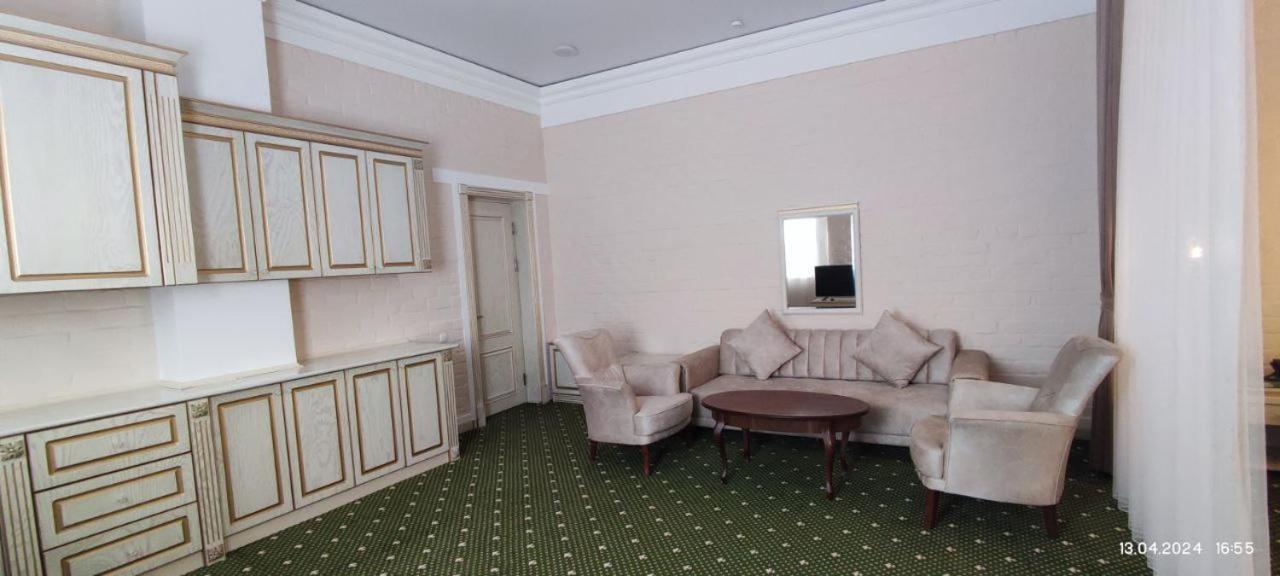 Bek Plus Hotel Takchilik Zewnętrze zdjęcie
