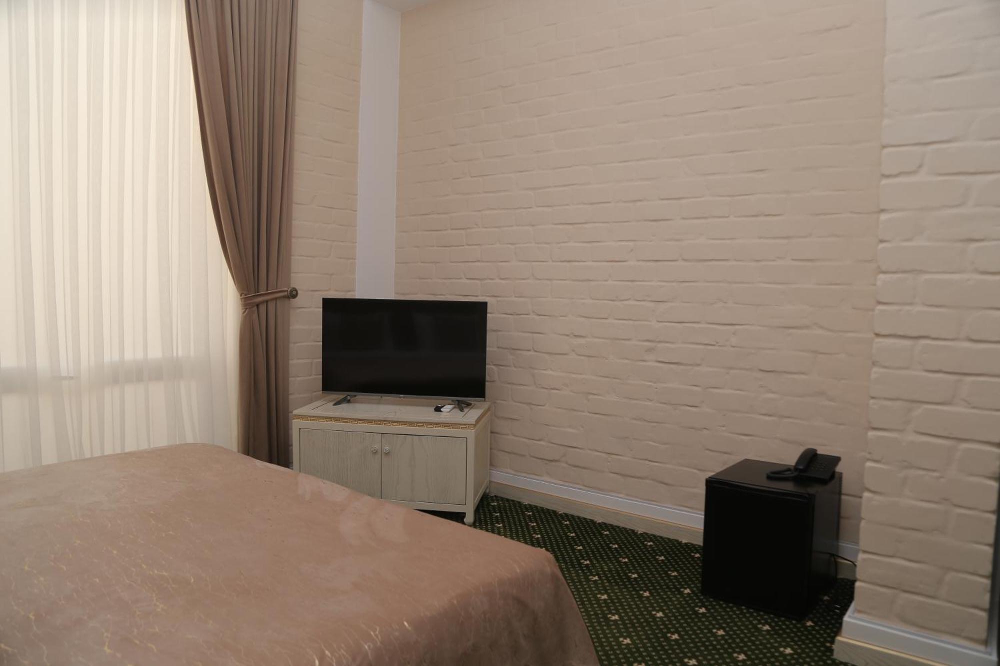 Bek Plus Hotel Takchilik Zewnętrze zdjęcie