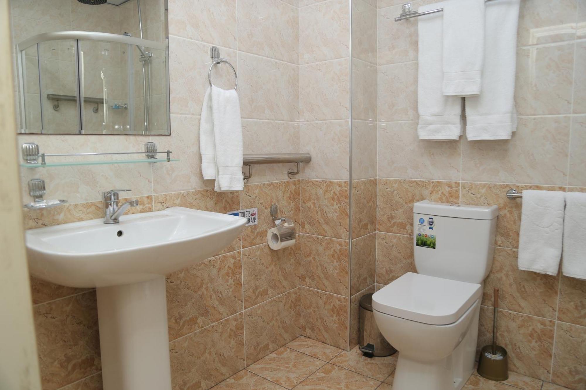 Bek Plus Hotel Takchilik Zewnętrze zdjęcie