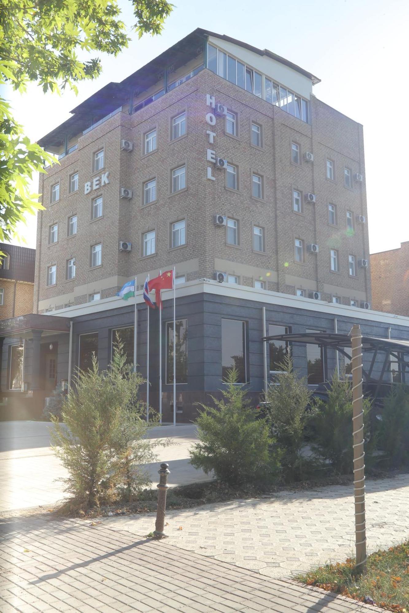 Bek Plus Hotel Takchilik Zewnętrze zdjęcie