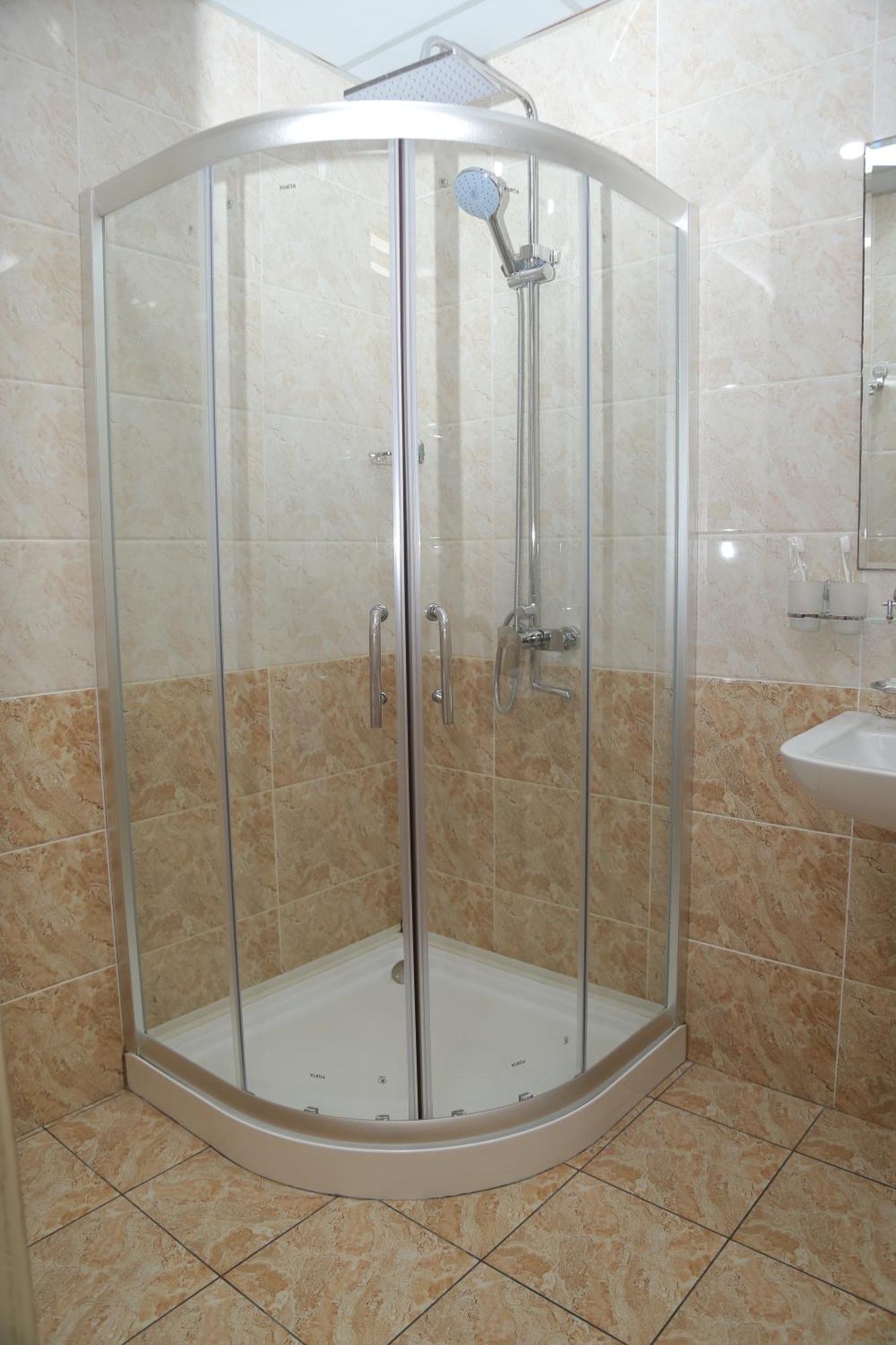 Bek Plus Hotel Takchilik Zewnętrze zdjęcie
